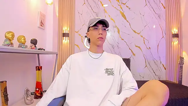 Nikolay Gregori online show from 15, 4, 2026