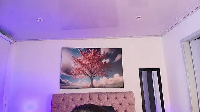 Julianaa Castro  online show from 3, 2, 2026