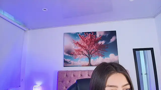 Julianaa Castro  online show from 19, 3, 2026