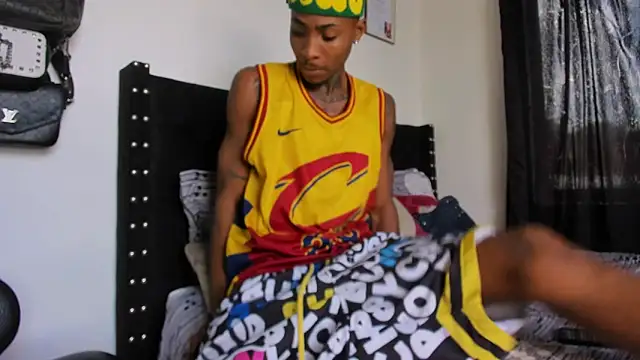 Pantera black 21 online show from 8, 11, 2025