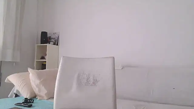 Snapshot of fragrance72 chatting on 17, 6, 2026 fragrance72 online show from 17, 6, 2026