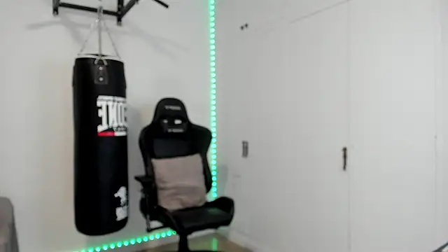 dan01  online show from 12, 4, 2026