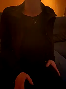 Snapshot of ToAnWTW chatting on 18, 11, 2025 ToAnWTW online show from 18, 11, 2025