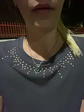 Snapshot of ToAnWTW chatting on 5, 10, 2025 ToAnWTW online show from 5, 10, 2025