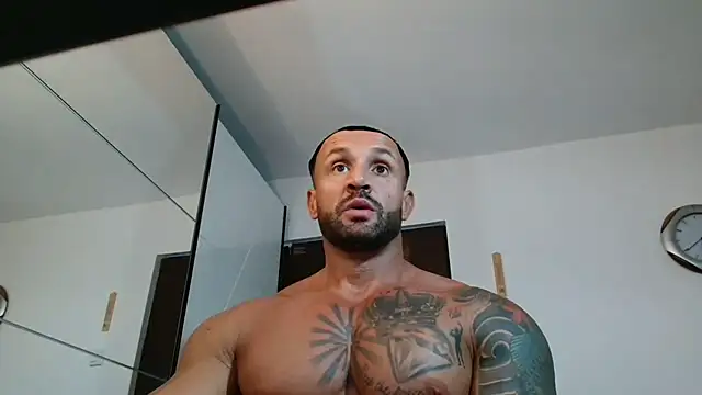 Snapshot of Magnificmuscles89 chatting on 28, 5, 2026 Magnificmuscles89 online show from 28, 5, 2026