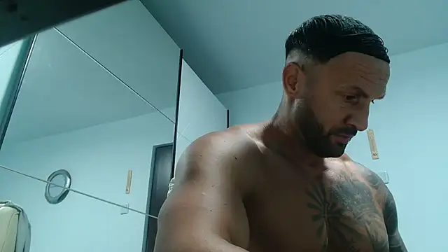 Snapshot of Magnificmuscles89 chatting on 19, 5, 2026 Magnificmuscles89 online show from 19, 5, 2026