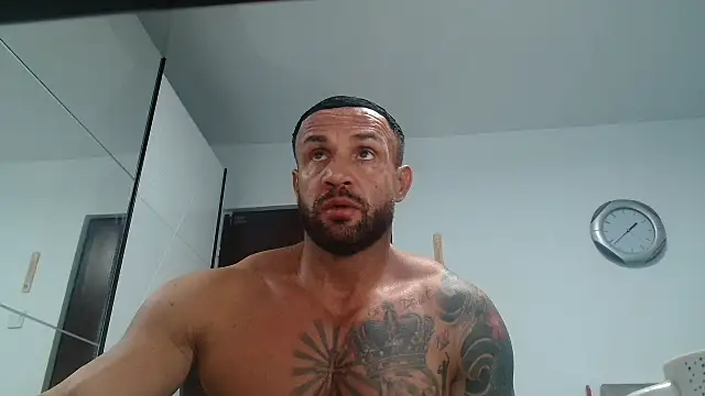 Magnificmuscles89 online show from 12, 3, 2026