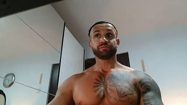 Snapshot of Magnificmuscles89 chatting on 22, 5, 2026 Magnificmuscles89 online show from 22, 5, 2026