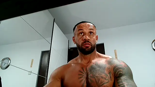 Magnificmuscles89 online show from 10, 11, 2025