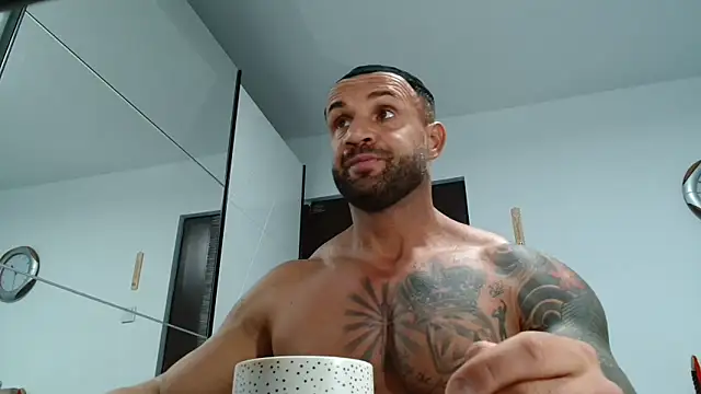 Magnificmuscles89 online show from 20, 4, 2026