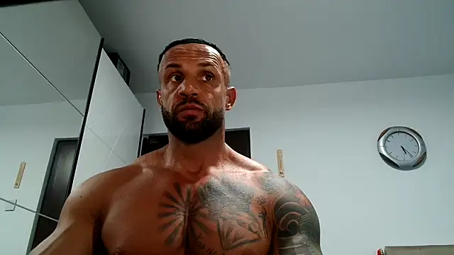 Magnificmuscles89 online show from 5, 11, 2025