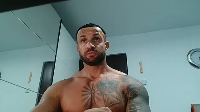 Snapshot of Magnificmuscles89 chatting on 18, 5, 2026 Magnificmuscles89 online show from 18, 5, 2026