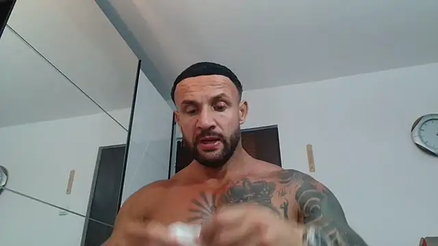 Snapshot of Magnificmuscles89 chatting on 3, 6, 2026 Magnificmuscles89 online show from 3, 6, 2026