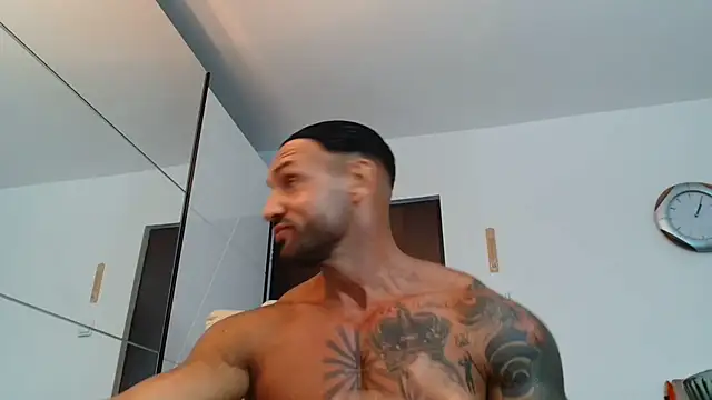 Snapshot of Magnificmuscles89 chatting on 13, 7, 2026 Magnificmuscles89 online show from 13, 7, 2026