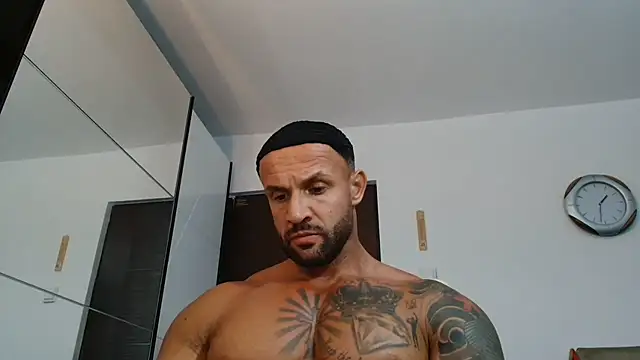 Snapshot of Magnificmuscles89 chatting on 8, 6, 2026 Magnificmuscles89 online show from 8, 6, 2026