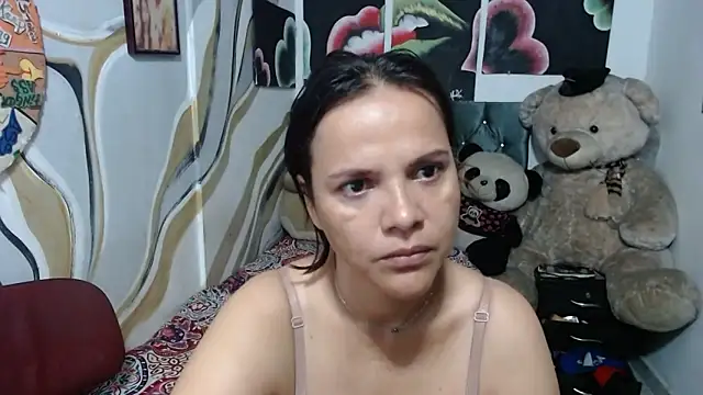 manzanahot9 online show from 20, 3, 2026