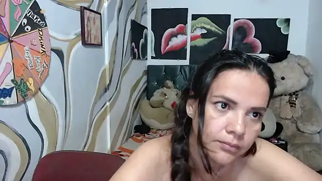 manzanahot9 online show from 23, 2, 2026