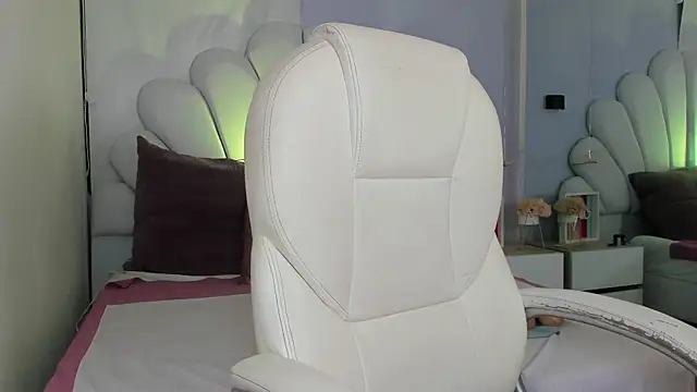 kitty roouse online show from 10, 1, 2026