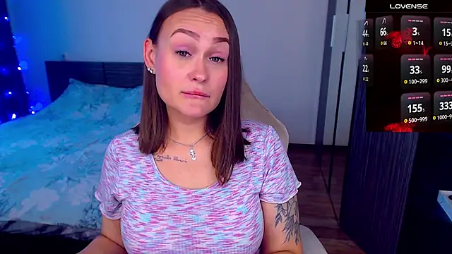 Snapshot of Cutie-Melanie chatting on 7, 10, 2025 Cutie-Melanie online show from 7, 10, 2025