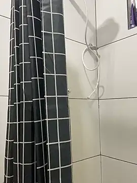 couple shy online show from 10, 3, 2026