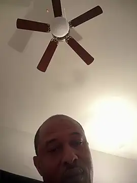 truckboyhtx online show from 23, 4, 2026