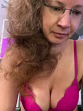 Snapshot of AnnikaRose chatting on 11, 6, 2026 AnnikaRose online show from 11, 6, 2026