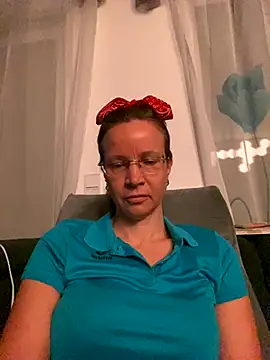 AnnikaRose online show from 27, 11, 2025