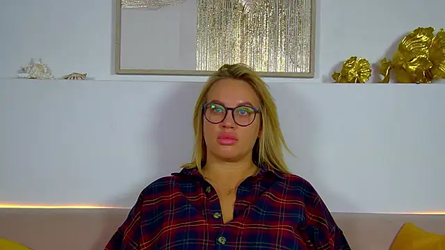 MariaNeumann online show from 28, 11, 2025