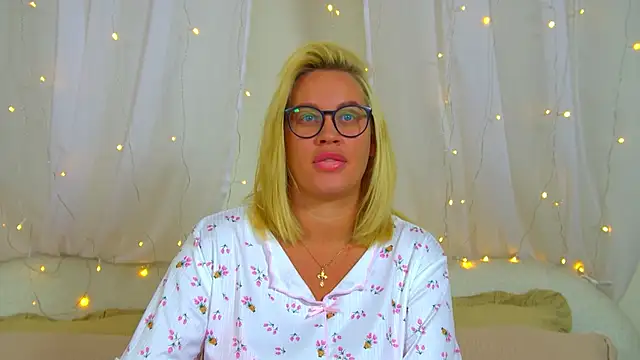 MariaNeumann online show from 23, 2, 2026