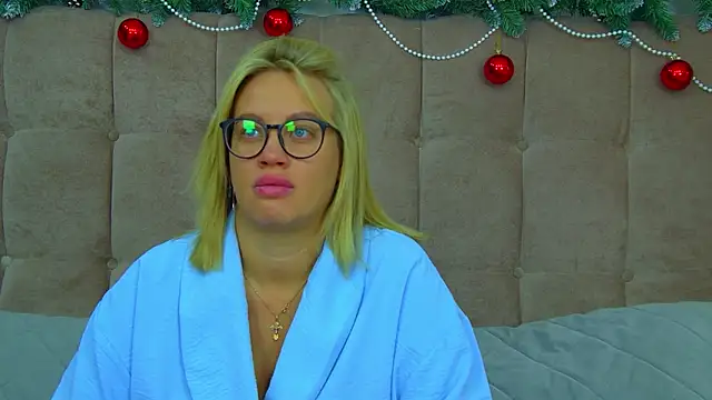 MariaNeumann online show from 19, 12, 2025