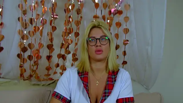 MariaNeumann online show from 16, 2, 2026