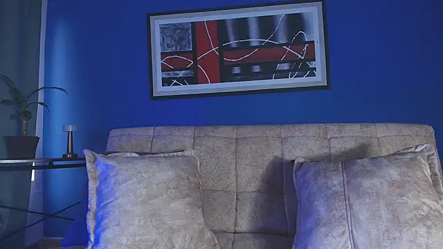 liccy hall online show from 6, 11, 2025