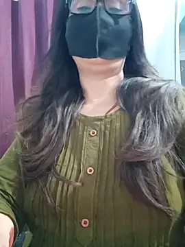 Snapshot of Aishwaryaa_69 chatting on 14, 6, 2026 Aishwaryaa 69 online show from 14, 6, 2026