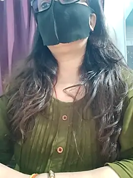 Snapshot of Aishwaryaa_69 chatting on 2, 7, 2026 Aishwaryaa 69 online show from 2, 7, 2026