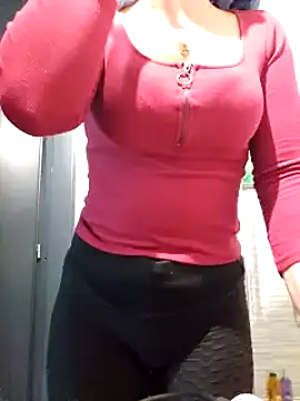 Snapshot of Kitty_Doll69 chatting on 4, 1, 2025 Kitty Doll69 online show from 4, 1, 2025