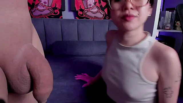 JadeyKhada online show from 27, 11, 2025