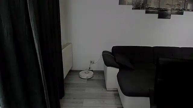 Snapshot of Richarddarell1 chatting on 18, 11, 2025 Richarddarell1 online show from 18, 11, 2025