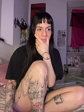 Snapshot of giuli_zerozero chatting on 23, 2, 2026 giuli zerozero online show from 23, 2, 2026