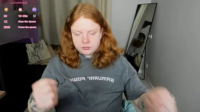 Cassie xKiss online show from 7, 4, 2026