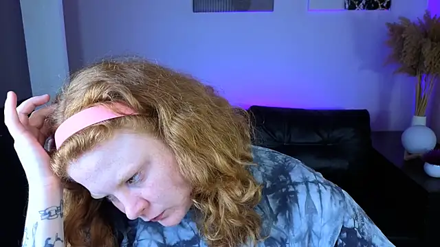 Cassie xKiss online show from 4, 7, 2026