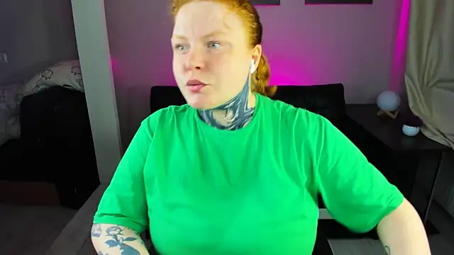 Cassie xKiss online show from 17, 6, 2026