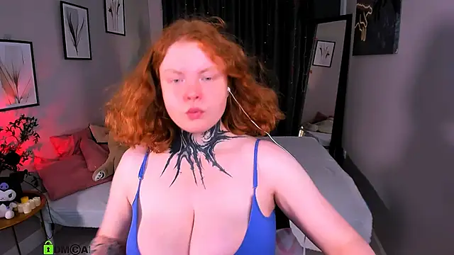 Cassie xKiss online show from 9, 11, 2025