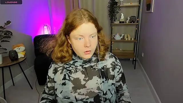 Cassie xKiss online show from 11, 11, 2025