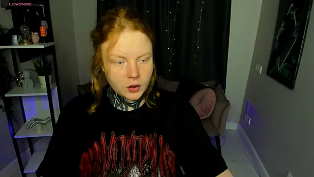 Cassie xKiss online show from 15, 11, 2025