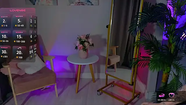 Cassie xKiss online show from 30, 6, 2026