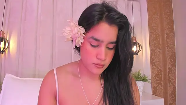 bonniekim  online show from 10, 3, 2025