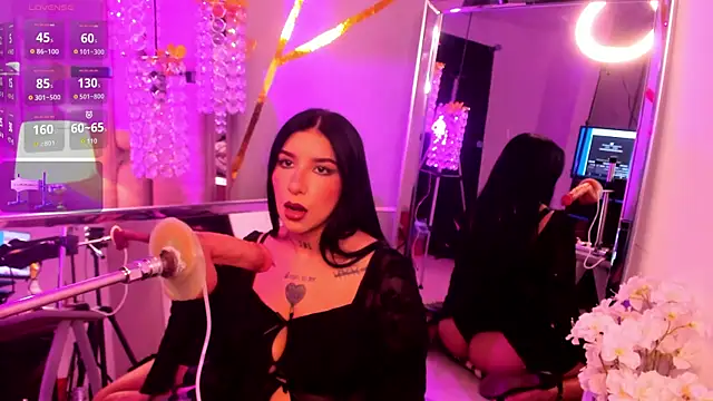 Leiaa  online show from 23, 11, 2025