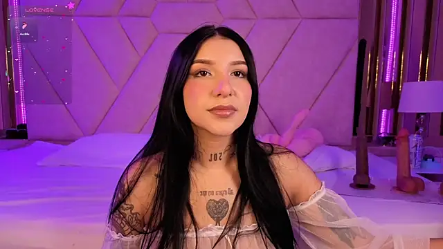 Leiaa  online show from 11, 11, 2025