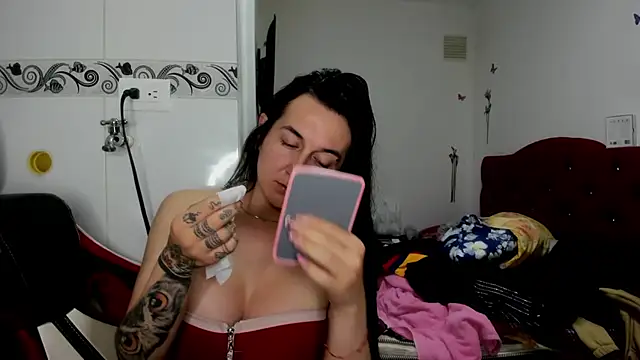 Sweet-Suck69 online show from 6, 7, 2026