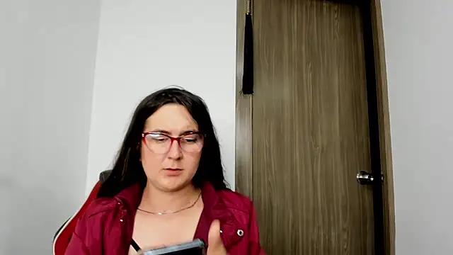 Snapshot of Sweet-Suck69 chatting on 5, 3, 2025 Sweet-Suck69 online show from 5, 3, 2025
